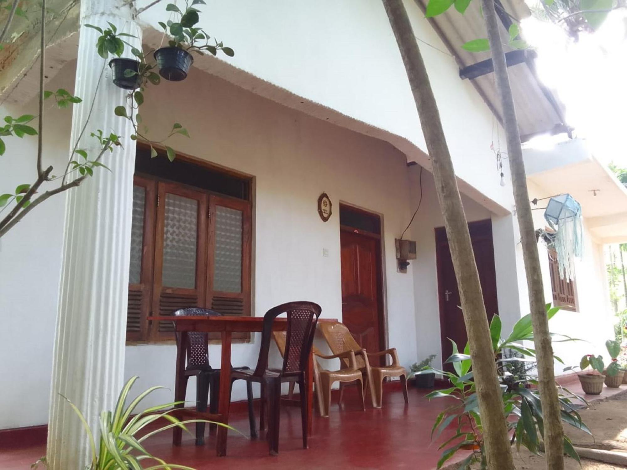 Winstar Homestay 锡吉里亚 外观 照片
